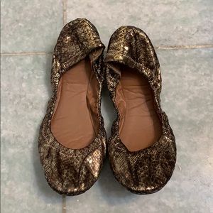 Lucky Brand Bronze Alligator Flats